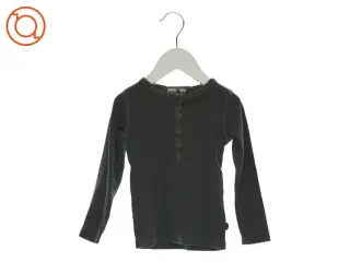 Langærmet bluse fra Pomp de Lux (str. 98)