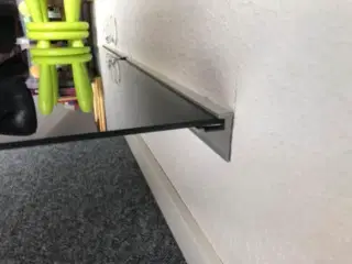 TV Glashylde i sort