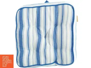 Stribet hynde fra Juna (str. 43 x 42 cm)