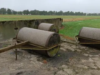 - - - Cement tromle 3 ledet (momsfri)