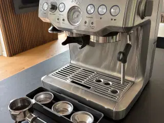 Sage Barista Express med kværn i rustfrit stål