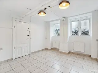 Fint lille kontor/showroom  på Bartholinsgade