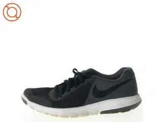 Sko fra Nike (str. 39)