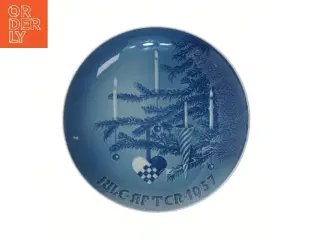 Royal Copenhagen juleplatte 1957 fra Royal Copenhagen (str. Ø 18,2 cm)