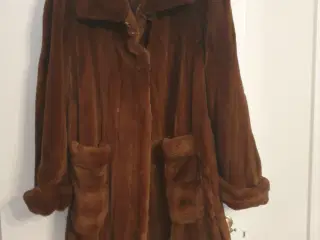 Mink Pels str. 42