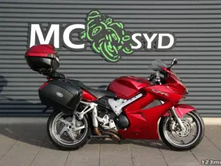 Honda VFR 800 F MC-SYD       BYTTER GERNE