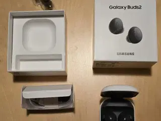 Samsung Galaxy Buds2 headset