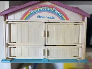 My little pony show stable