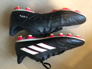 FODBOLDSTØVLER Adidas Copa STR. 42