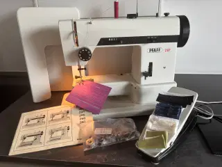  Pfaff  model 297 symaskine 