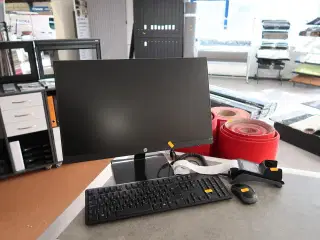 Computerskærm HP 24m, tastatur, mus, computer LENOVO ThinkCentre M700