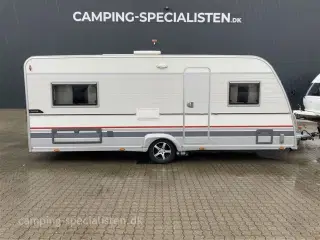 2014 - Cabby Caienna 620 F3   2014 Cabby Caienna 620 F3 - Dobbeltseng -  se den nu hos Camping-Specialisten