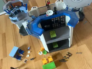 Play mobil politi station 