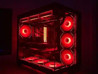 RTX 5070 Ti / 9800X3D - MONSTER PC