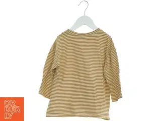T-Shirt (str. 104 cm)