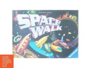 Space walk fra Ravns Burger (str. 38 xn 27 cm)