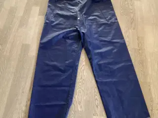 Super lækre ubrugte gummi regnoveralls str. XL