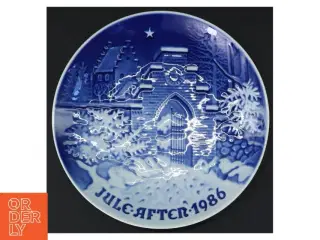 Jul Efter 1986 Bing & Grøndahl tallerken fra Bing & Grøndahl (str. Ø. 18,5 cm)