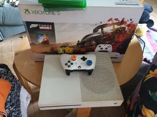 Xbox One s