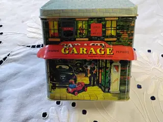 Dåse formet som en garage - vintage - super stand