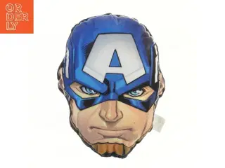 Pude med figurmotiv fra Marvel (str. 32x24 cm)