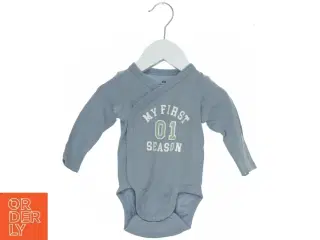 Langærmet bodystocking til baby fra H&M (str. 62)