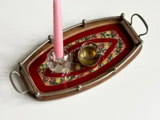 Antik træbakke m bemalet glasplade