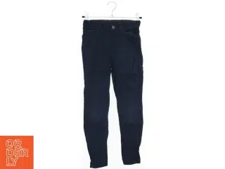Mørkeblå fløjsbukser fra H&M (str. 128)