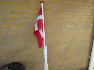 1 stkk Cpl Ny Mini flagstang med Dannebrog flag 