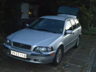 Volvo V40, 2003, 242.000km, 6000kr