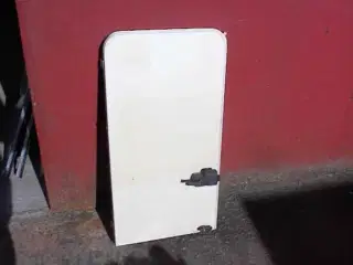   Dør Øverst