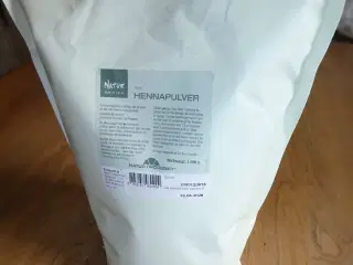 Næsten 1 kg. rød henna