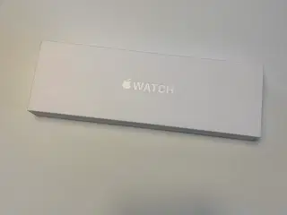Applewatch S10 titanium gold med gold Milano urrem