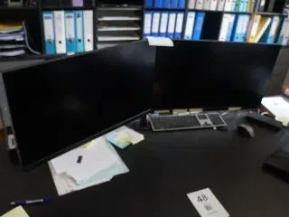 2 stk. skærme & computer, m.v. LENOVO
