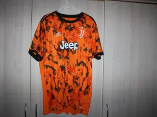 Juventus FC Tredje Trøje (Sæson 21/22)