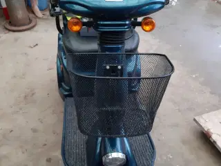 el scooter Karma Mobilitet solutions 737-2  