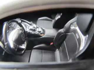 2017 Mercedes Benz AMG GT / GTS  1:18  