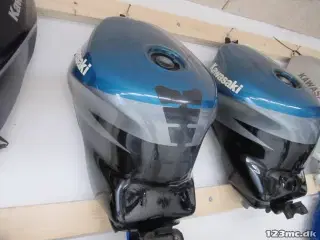 ZX9R