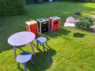Møbler til legehuset