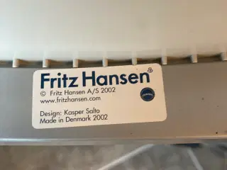 Fritz Hansen konference stol med armlæn 