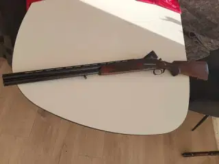 Flot solidt og velholdt Suhl o/u Jagtgevær 12/70