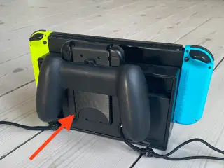 Nintendo Switch Dock Joy-Con Grip & Strap holder