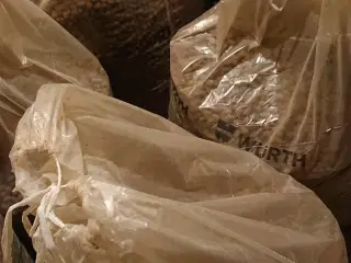 Lecakugler sække med 100L