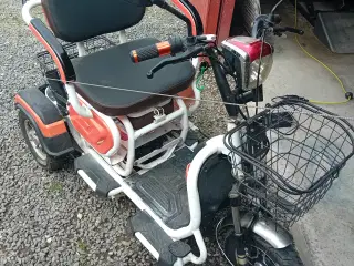 Fantastisk fin scooter 48V med sprit nye batterier