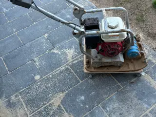 Pladevibrator