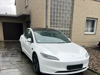 Tesla Model 3  RWD