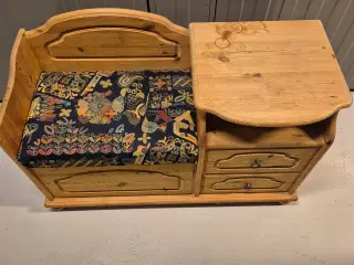 Entre møbel med spejl