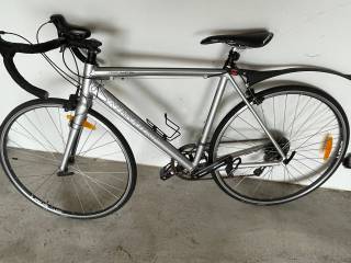 Racer cykel