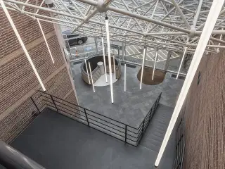 Lyst og åbent kontorlejemål på 826 m²
