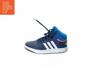 Sko fra Adidas (str. 27 cm)